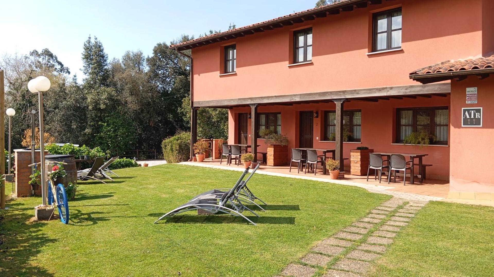 Apartamentos Rurales La Fuente De Bascones Villahormes Exteriör bild