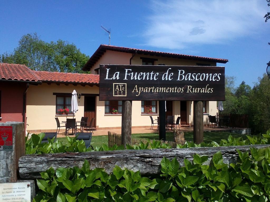 Apartamentos Rurales La Fuente De Bascones Villahormes Rum bild