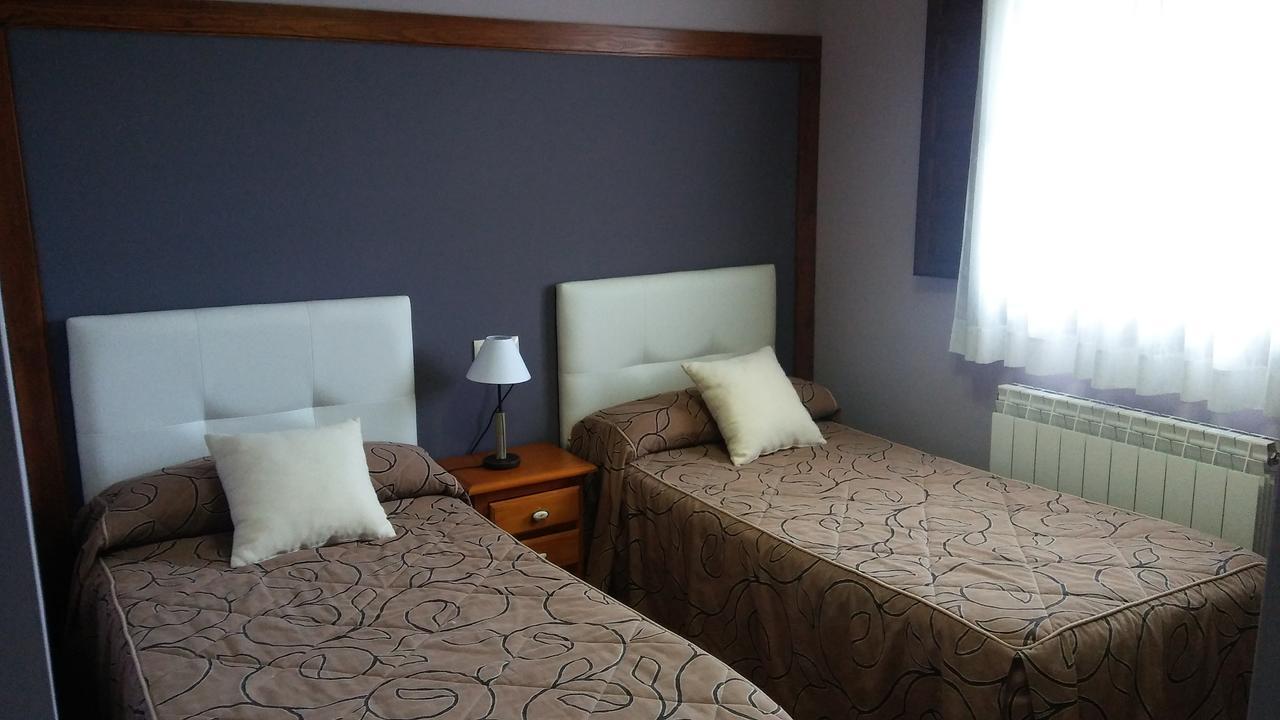Apartamentos Rurales La Fuente De Bascones Villahormes Exteriör bild